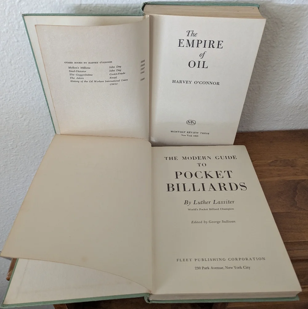 #5 Stack of 4 hardcover green vintage books - Picture 6 of 6